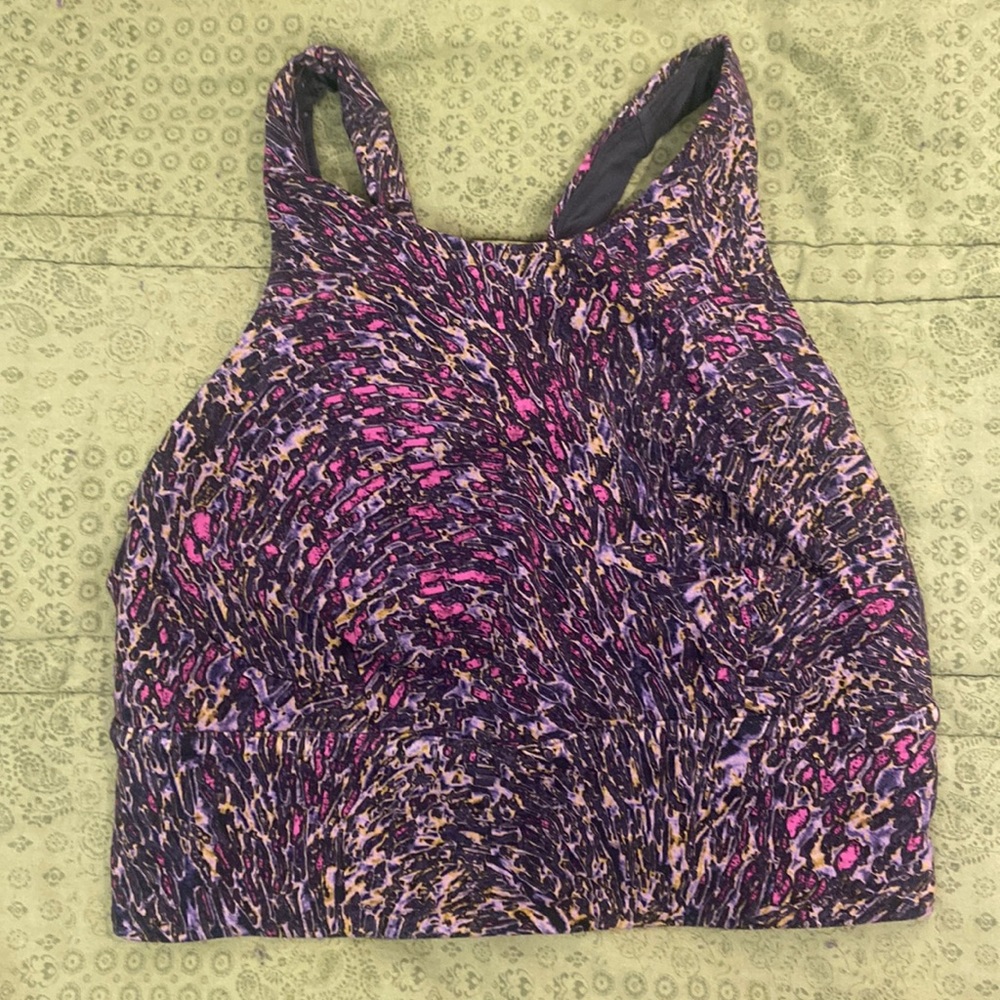 Lulu lemon high necked sports bra